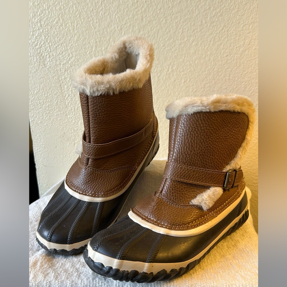 Cozy Brown and Black ankle boots